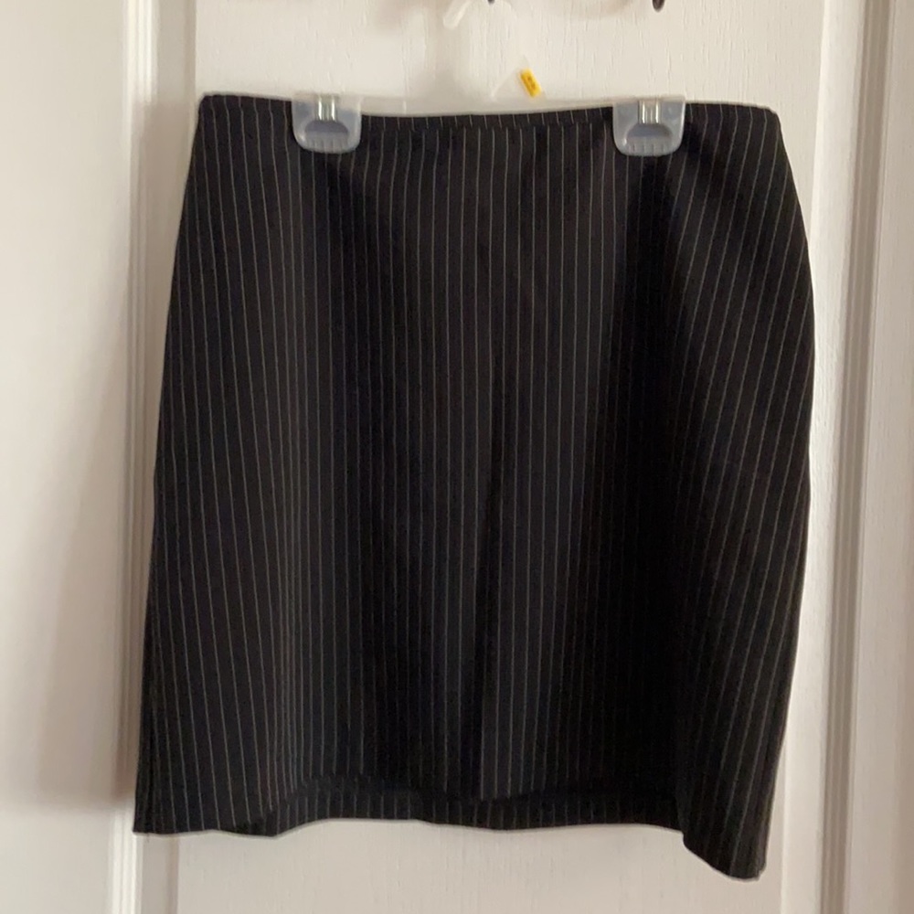 Suit - Picture 2 of 4